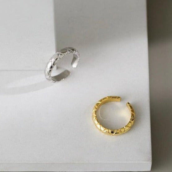 Diagonal Line Ring